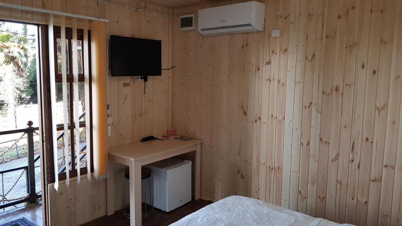 Park Hotel Kutaisi Eksteriør billede